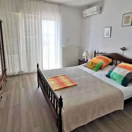 In Mit Grill- Garten Und By Interhome Apartman